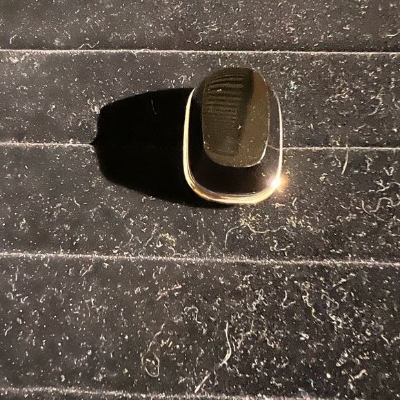 Sterling Silver With large Black onyx stone - Great condition- Size 7 - Picture 6 of 6